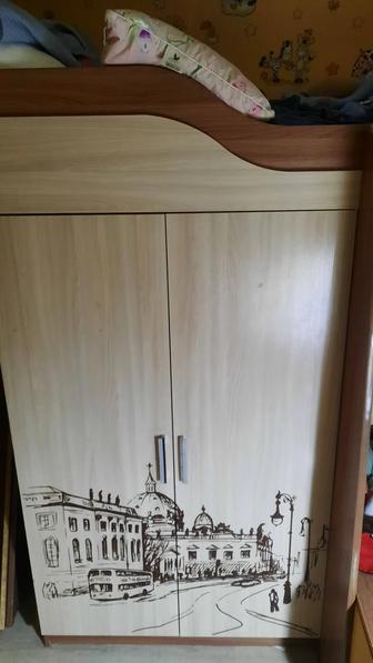 Продам двухэтажную кровать
