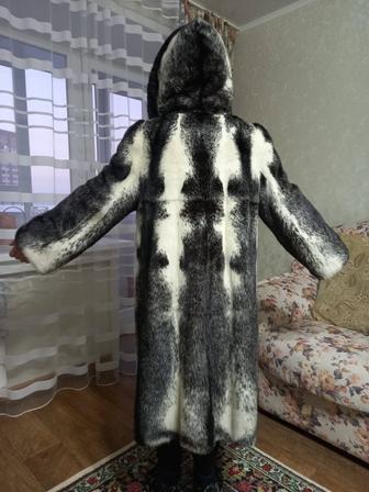Продам шубу норковую естественного цвета. Размер 48-50