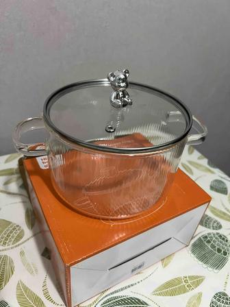 Продаю стеклянную кастрюлю НОВУЮ