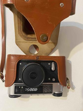 Продам 2 фотоаппарата пленочные, ФЭД 5с и Kodak camera 35, как новые