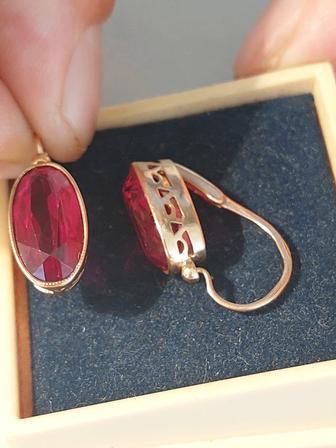 Продам серьги, советское золото