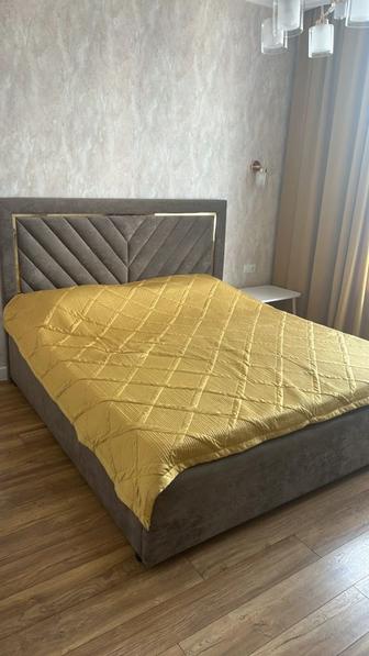 Кровать