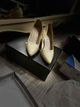 Продам туфли