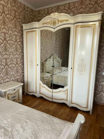Срочно в связи с переездом продам спальный комплект