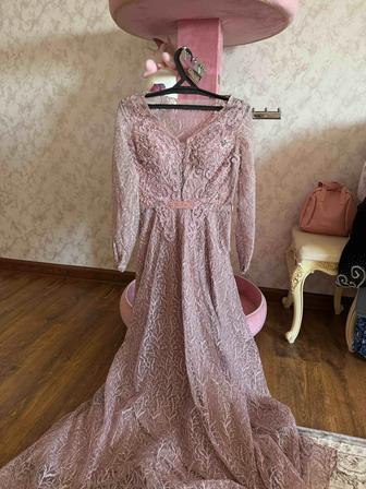 Вечерние платья