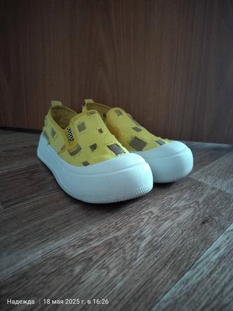 Продам женские слипоны