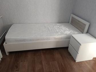 Кровать