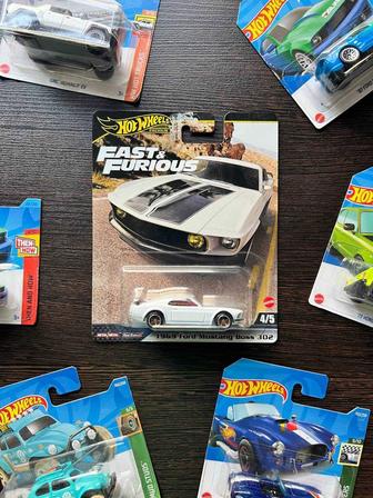 Hotwheels Premuim l Хотвилс модель l Ford Mustang Boss 302