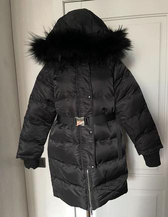 Продам пуховик Prada новый с поясом 44/46