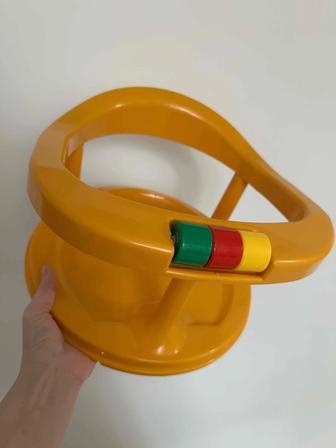 Детская сидушка в ванну