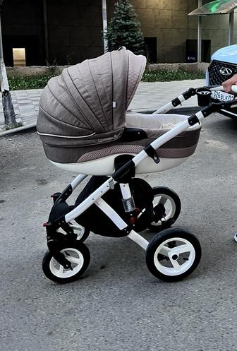 Продам детскую коляску