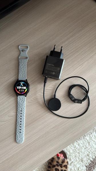 Часы Самсунг Galaxy watch4
