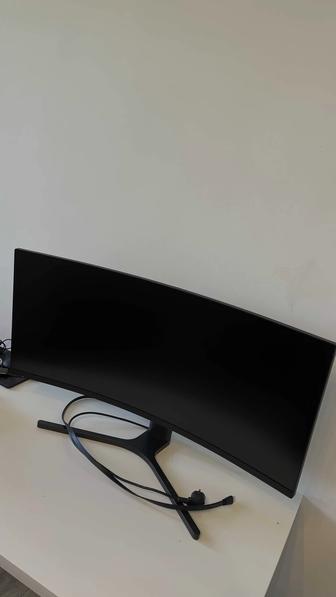 Монитор 34 Xiaomi Curved Gaming Monitor