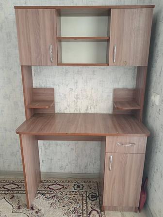 Продам письменный стол