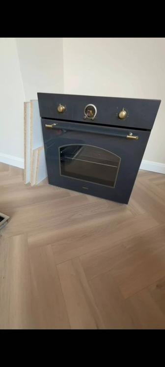 Продам духовой шкаф электрический