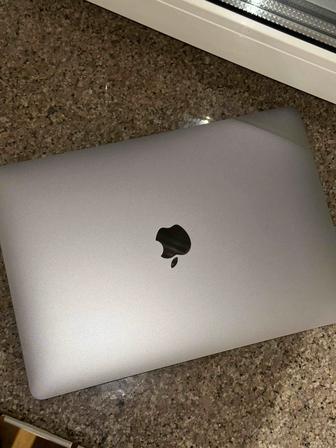 MacBook Air M1 2020