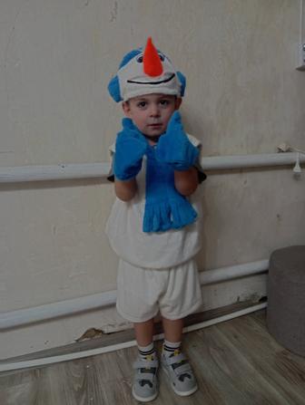 Продам костюм снеговика