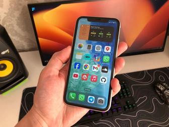 Телефон iPhone XR 64gb white