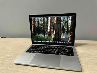 Ноутбук Apple MacBook Pro TouchBar