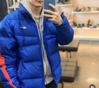 Продажа демисезонную зимнюю куртку Reebok
