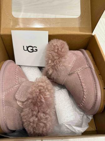Зимняя детская обувь UGG натуралка