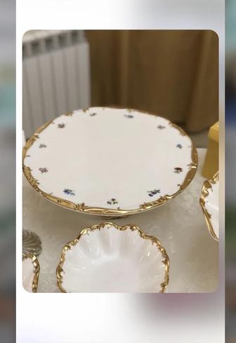 Полный набор посуды чешская конфетницы, салатницы, ваза, тарелки