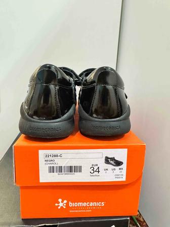 Детские туфли