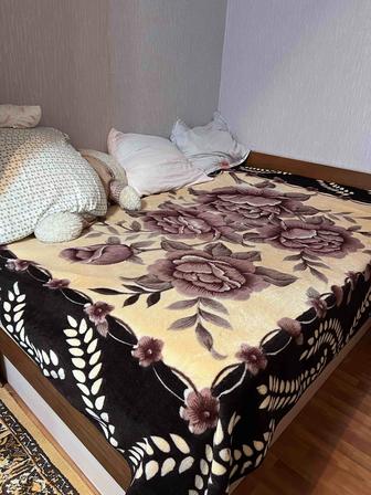 Продам кровать 210 на 180