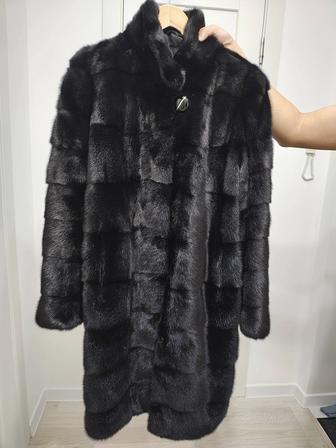 Продам норковую шубу