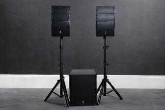 Музыкальные колонки со стойками