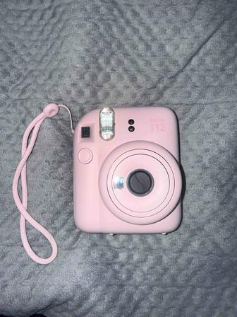 Продам instax mini 12