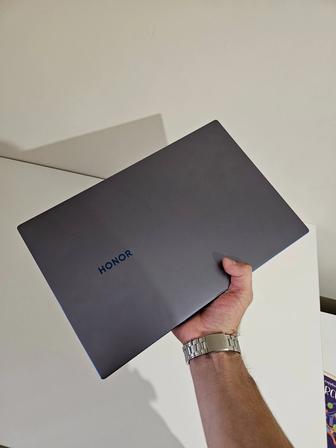 HONOR MagicBook 14 (5301AFWF)