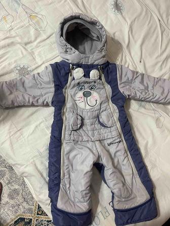 Детский зимний комбинезон для мальчика в хорошем состоянии!