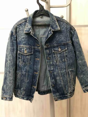 Продам женскую джинсовку