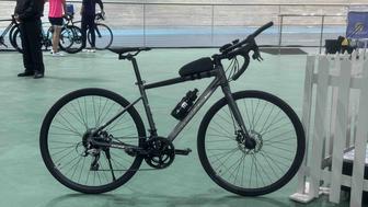 Продам шоссейный велосипед Erec