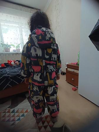 Комбинезон на весну и осень.