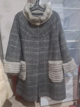 Продам пальто