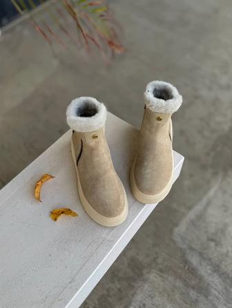 Зимние женские ботинки