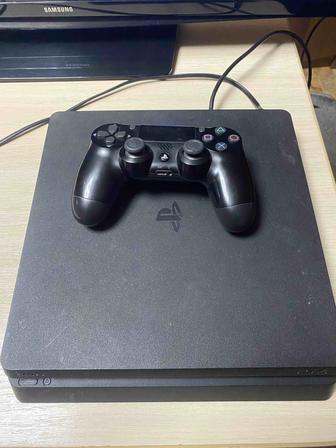 Продам PlayStation 4
