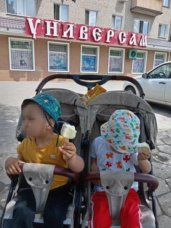 Коляска для двойняшек