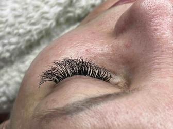 Наращивание ресниц модели