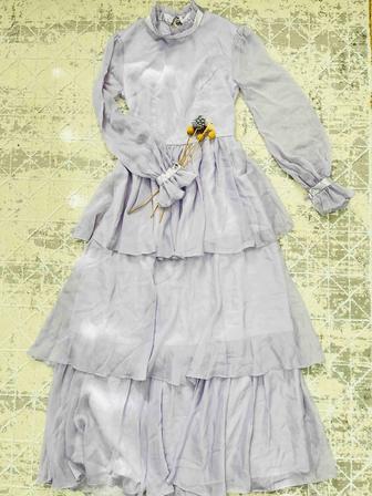 Қазақша көйлектер сатылады