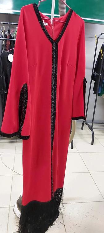 Красные вечерние платья