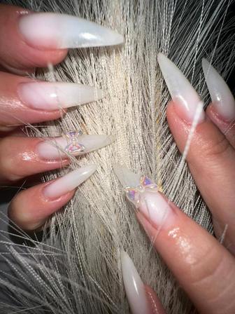 Маникюр, наращивание ногтей у себя дома и выезд