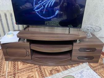 Отдам полку под телевизор