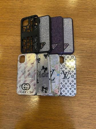 Чехол iPhone 11