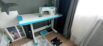 Продам швейную машинку JACK F4