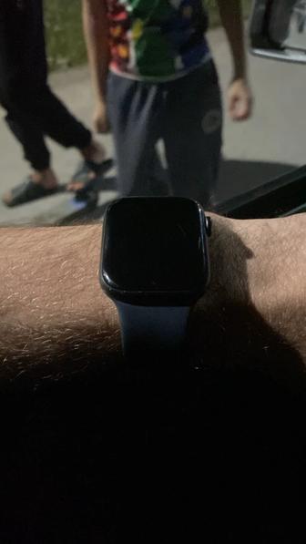 Продам Apple Watch