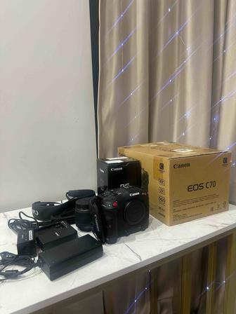 Видеокамера Canon c70 объектив canon rf 35mm, f 1.8 macro