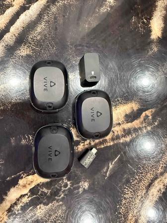 Трекер HTC Ultimate Tracker 3 Kit черный и один беспроводной донгл